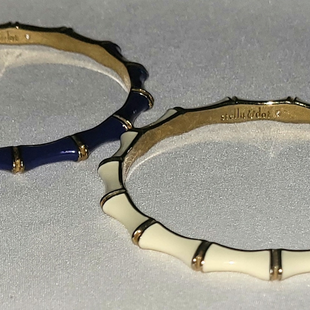 Elegant Gold and Blue Bangle Set - Picture 2 of 3